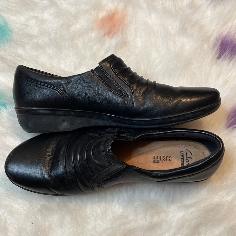 Clarks Collection Woman’s Soft Cushion Black Everlay Coda Leather Wedge Loafers - Picture 5 of 9